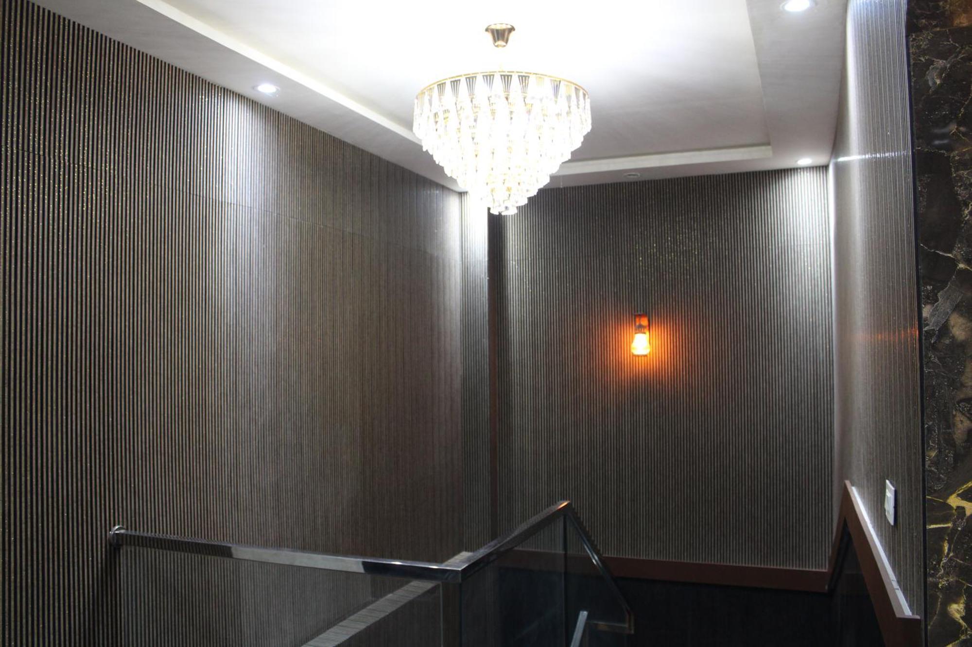 Hotel Gold Stone Kanpur Esterno foto
